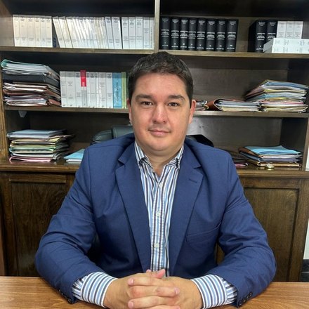 Dr. Carlos Asselborn